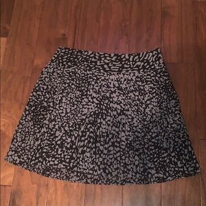 🦄 LOFT Ann Taylor Black & Gray Pleated Skirt 8